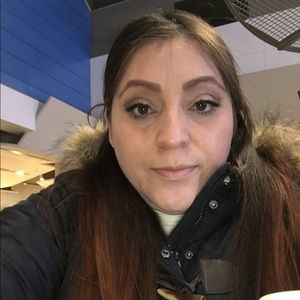 Meet your Posher, Kecia